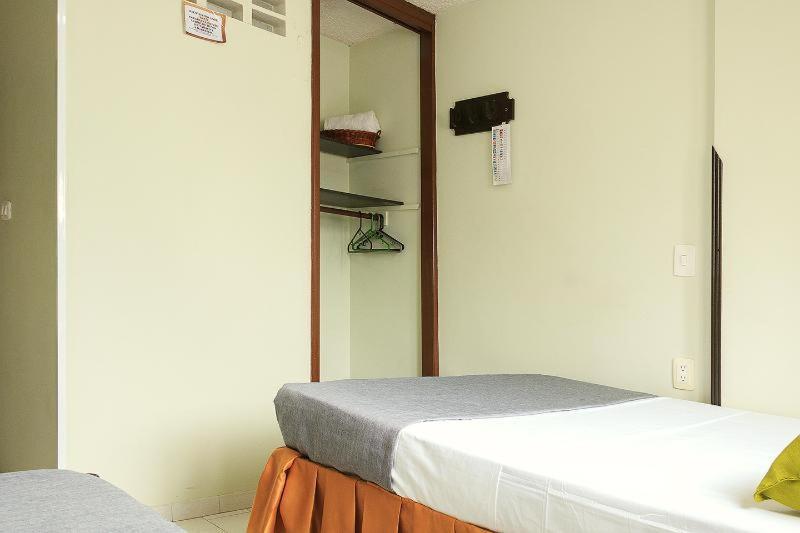 Hotel Ayenda 1506 La Puerta Del Sol Bucaramanga Camera foto