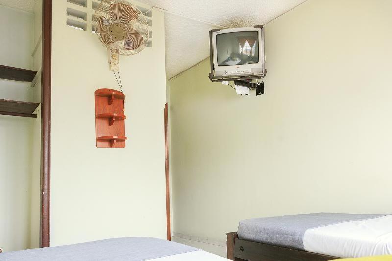 Hotel Ayenda 1506 La Puerta Del Sol Bucaramanga Camera foto